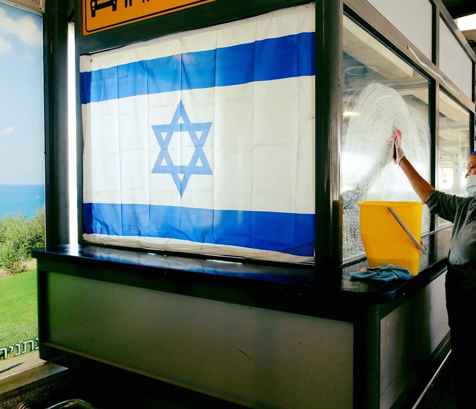 ללמד אזרחות מחדש